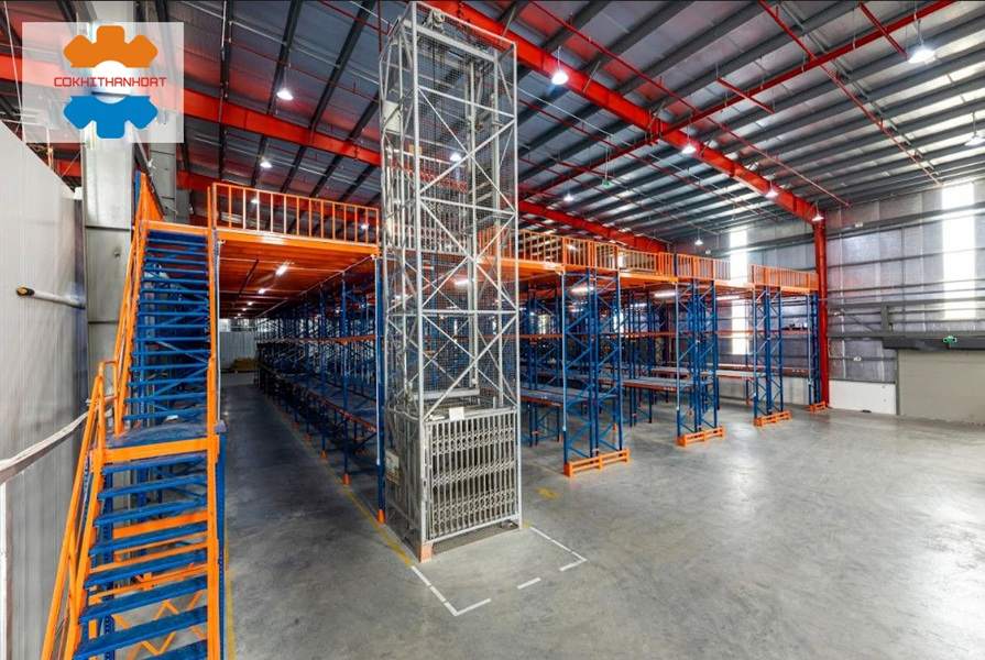 Thanh Đạt – đơn vị sản xuất và thi công kệ sàn công nghiệp hàng đầu, mang đến giải pháp lưu trữ tối ưu, an toàn, thẩm mỹ và hiệu quả cao cho mọi loại kho hàng.